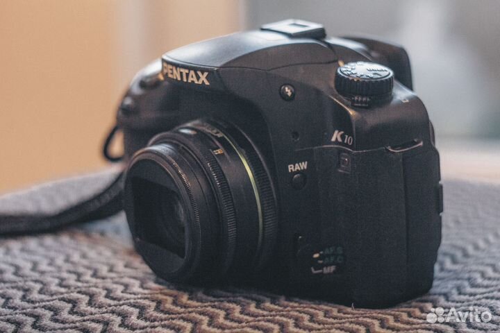 Pentax K10D + SMC Pentax-DA 21 3.2 AL Limited
