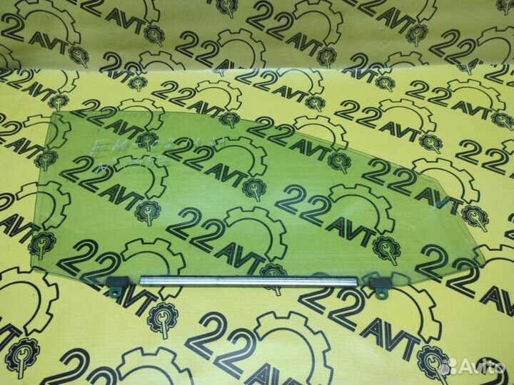 Стекло переднее правое Toyota Harrier GSU30 2grfe