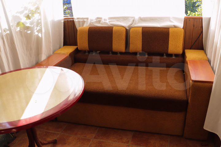 2-к. квартира, 60 м², 2/2 эт.