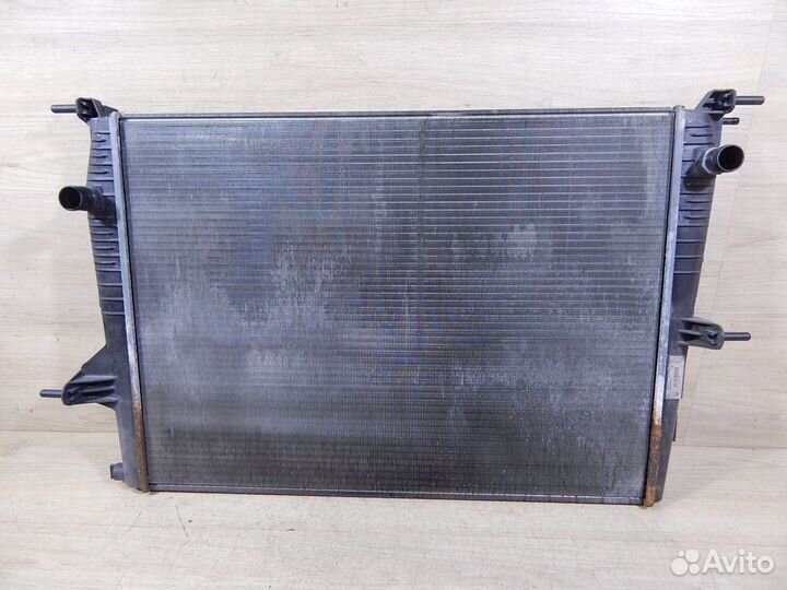 Радиатор основной Renault Megane 3 / Scenic 3