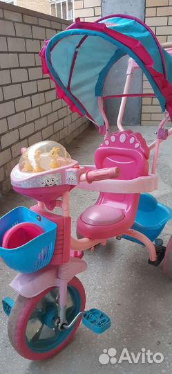 Трехколесный велосипед