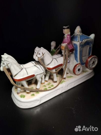 Фарфоровая статуэтка Карета Германия