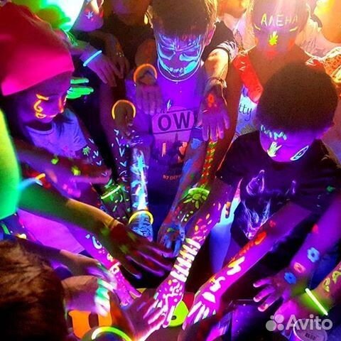Неоновое шоу/бумажное шоу