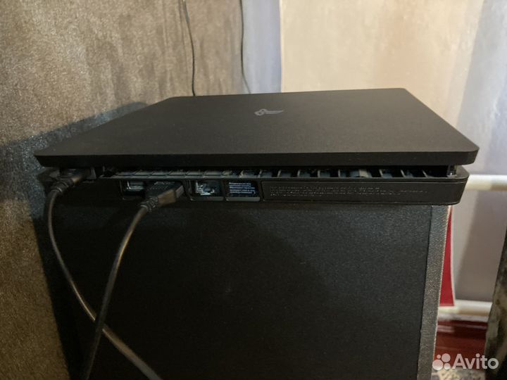 Игровая приставка ps4
