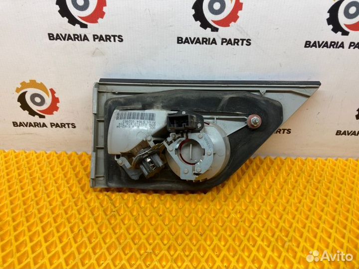 Фонарь в крышку багажника правый Bmw X3 E83 2.5