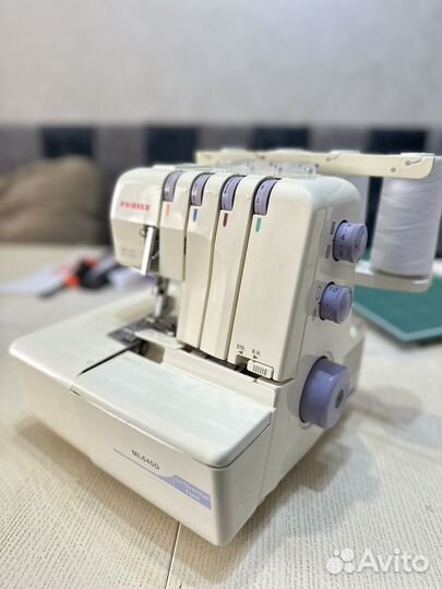 Оверлок family