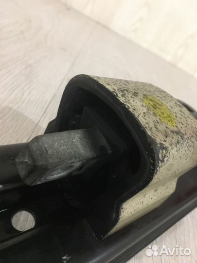 Подушка АКПП Mercedes Benz E280 W211 M272.943 2006