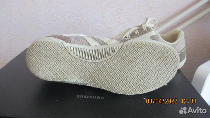 Кроссовки женские 38 размер