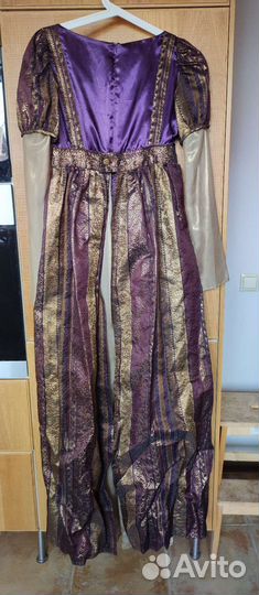 Платье в средневековом стиле