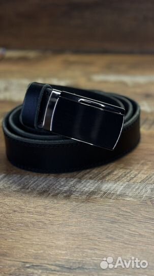 Мужской кожаный ремень