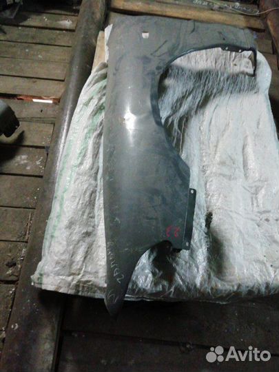 Крыло переднее левое Mitsubishi Galant