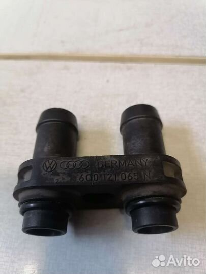 Соединитель печки Volkswagen Skoda