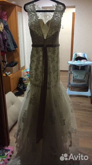 Свадебное платье