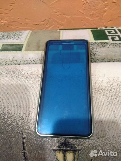 Магнитный противоударный чехол для телефона