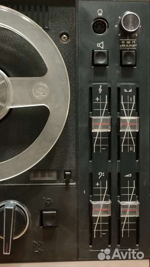 Катушечный магнитофон Сатурн-202-1-Стерео