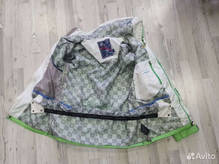 Сноубордическая куртка