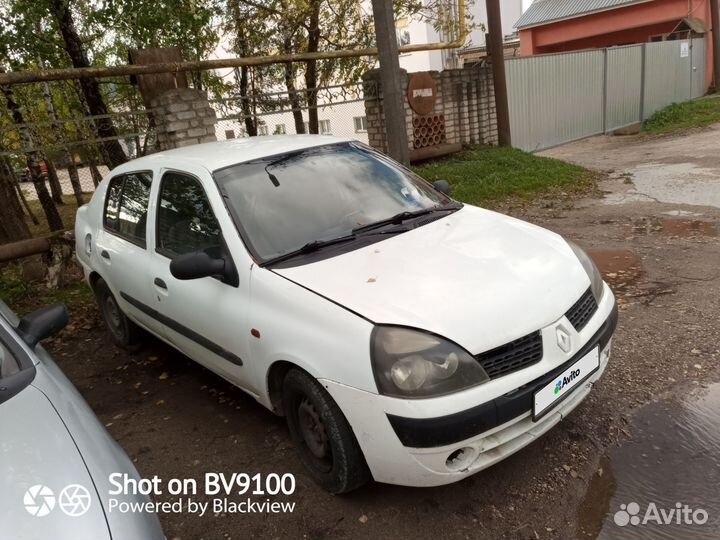 Renault Symbol 1.4 МТ, 2002, битый, 350 000 км