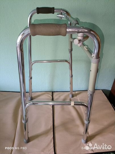 Ходунки для пожилых людей