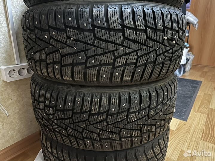Nexen Winguard WinSpike 215/50 R17