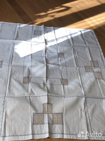 Салфетки,скатерти, наволочки,подзорыи многое друго