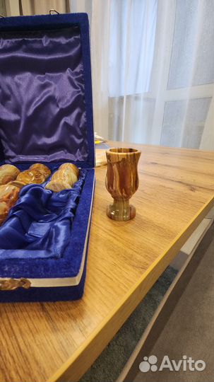 Набор рюмок из малахита