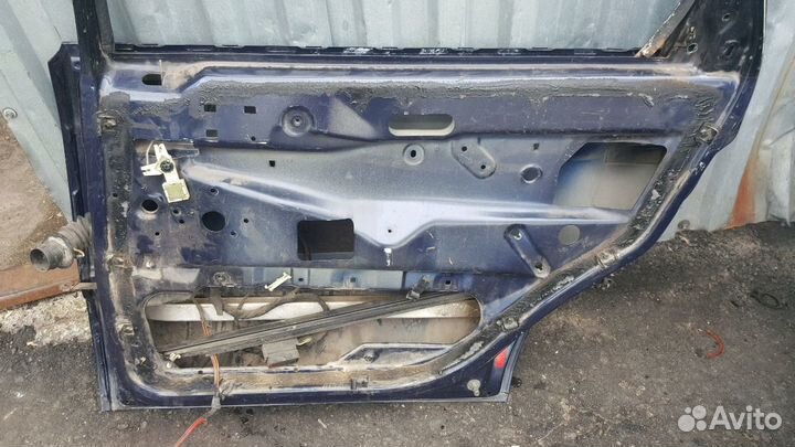 Дверь задняя правая Пассат В4 седан 1994-96