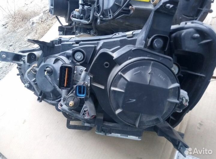 Фары на mitsubishi lancer 10