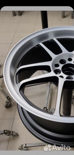 Racing Hart ср035 полированные с полками и Toyo R8