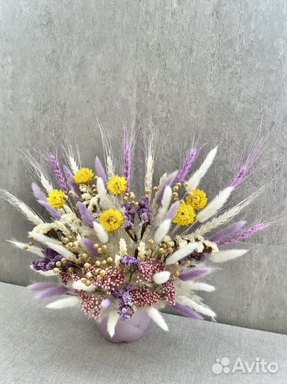 Композиция из сухоцветов Ирис