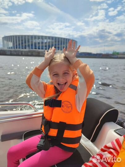 Прогулка на катере, аренда катера