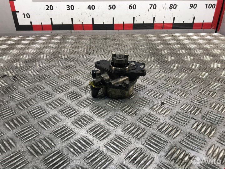 Насос вакуумный для Opel Corsa C 55268136