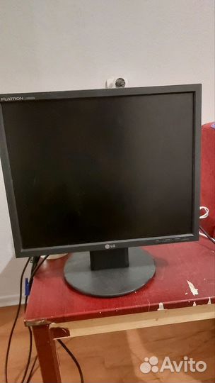 Монитор LG