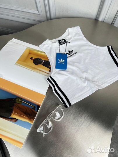 Топ balenciaga adidas