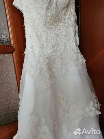 Свадебное платье со шлейфом 42-44 объявление продам