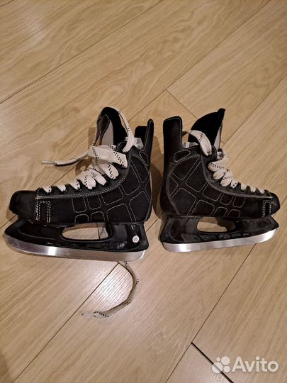 Коньки хоккейные детские 35 размер