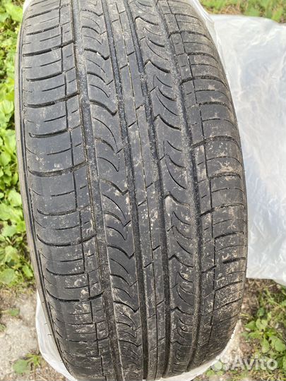 Roadstone Classe Premiere 215/55 R17