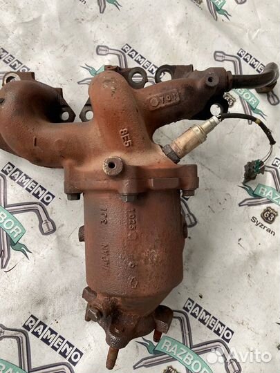 Коллектор выпускной с катализатором Nissan Bluebir