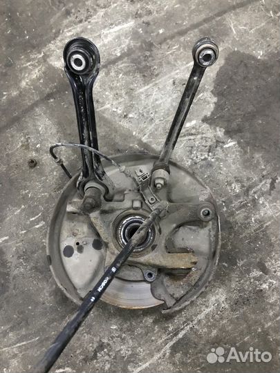 Цапфа (кулак) задний левый