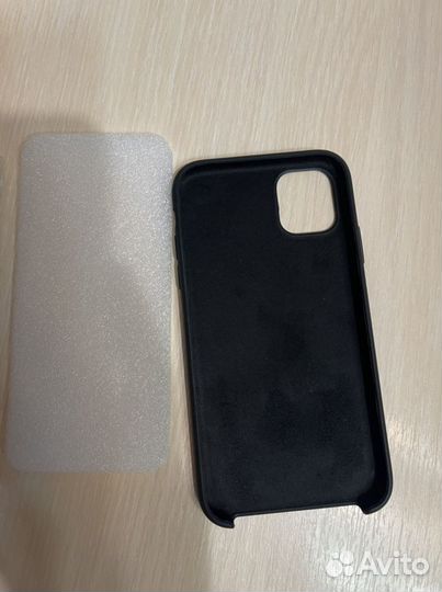 Чехол на iPhone 11