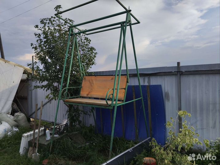 Садовая качеля