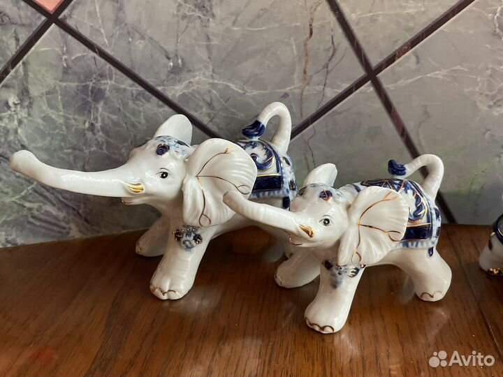 Фарфоровые статуэтки и вазы