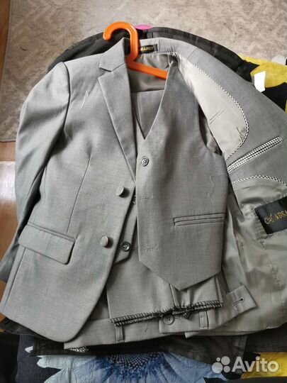 Костюм тройка на мальчика