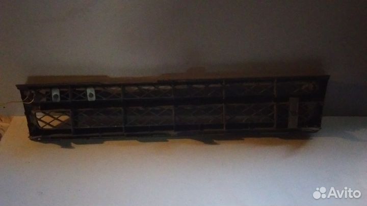 Решетка радиатора carib