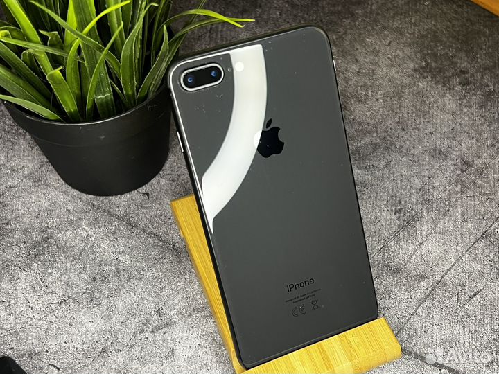 iPhone 8 Plus, 64 ГБ