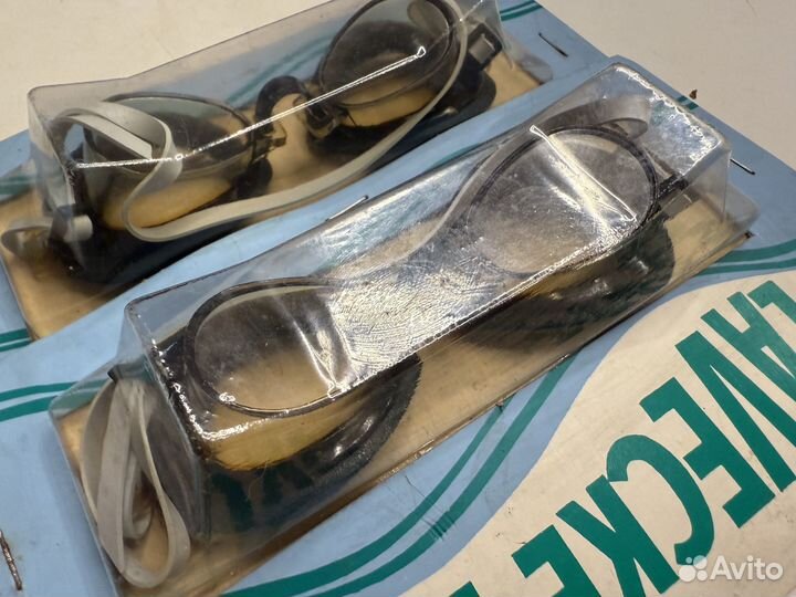 Очки для плавания