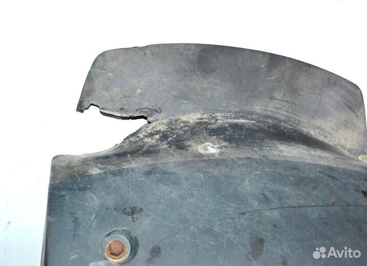 Крыло переднего моста, заднее левое volvo FM (01.0