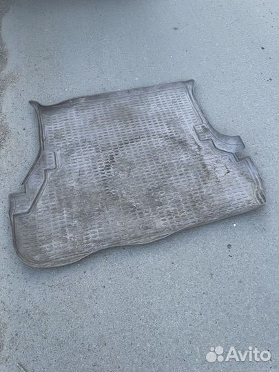 Коврик в багажник toyota land cruiser 100 lc100