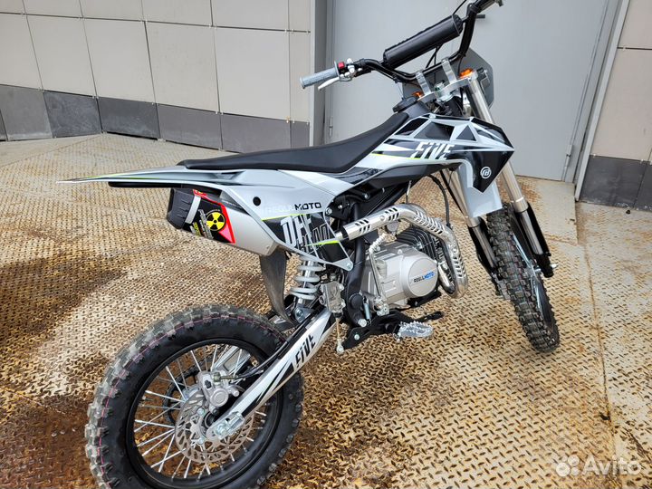 Regulmoto-Five-125EM