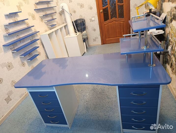 Стол для маникюра