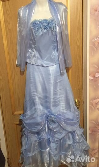 Бальное платье